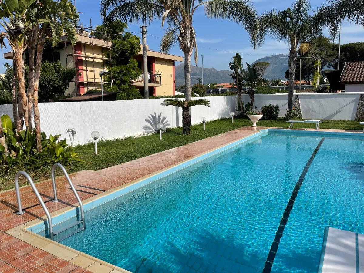 Casa Vacanze Villa Grace Villagrazia Di Carini 外观 照片