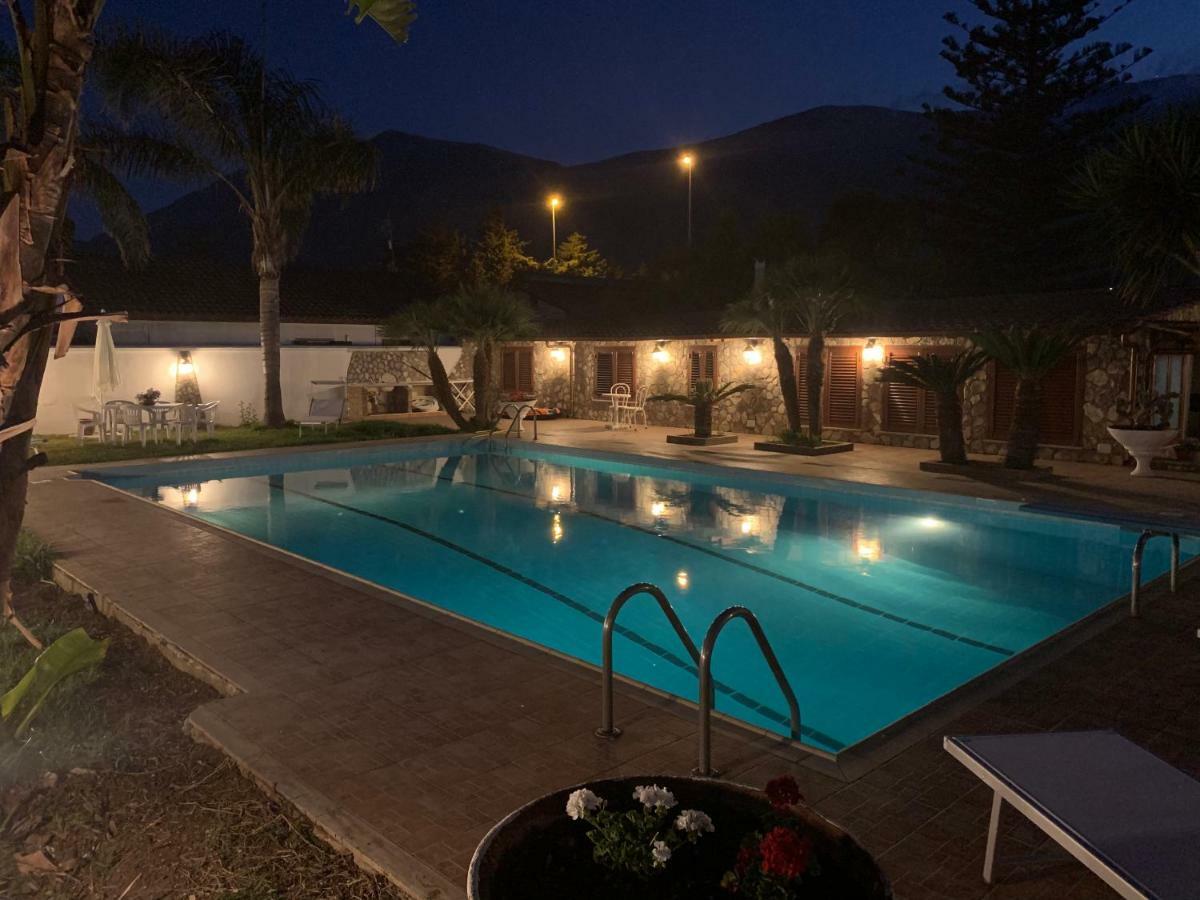 Casa Vacanze Villa Grace Villagrazia Di Carini 外观 照片